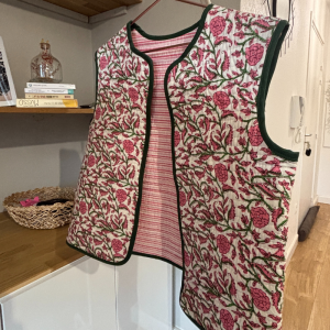 gilet matelasse indien rose blanc vert