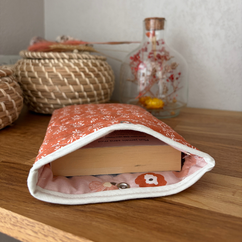 Poche à livre de poche terracotta