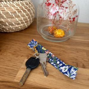 porte clés à fleurs