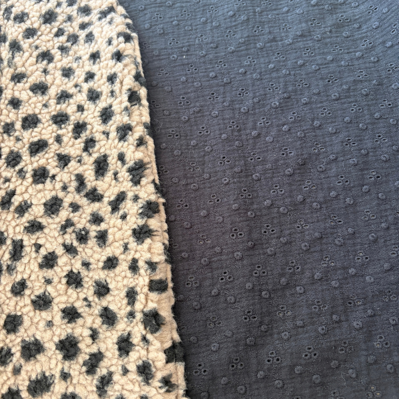 gilet leopard intérieur broderies noir